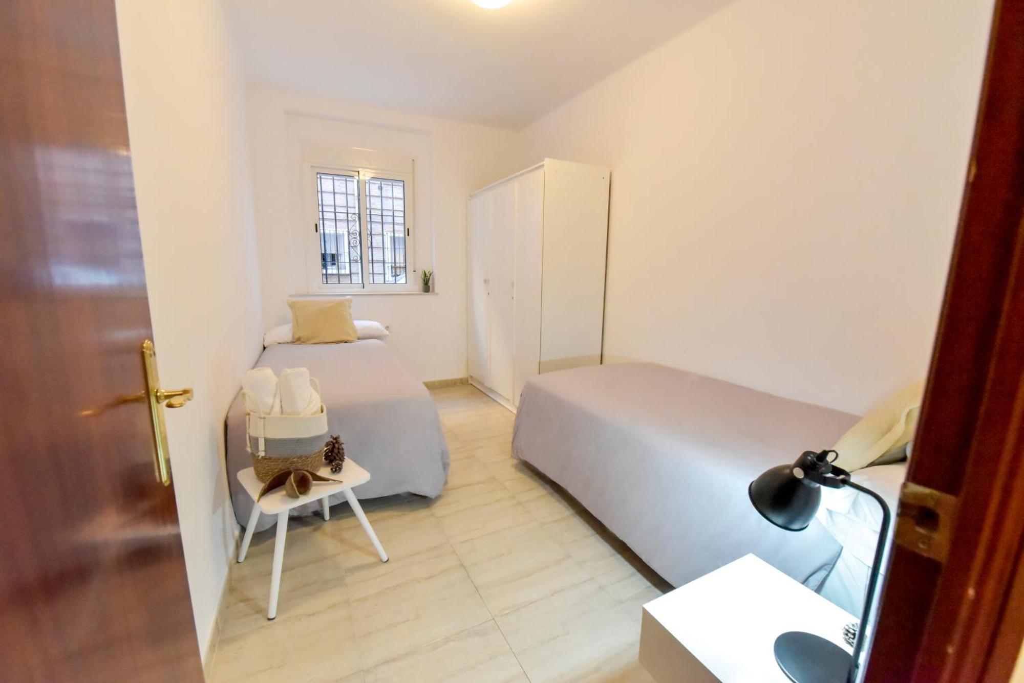 Large Functional Apartment! 塞维利亚 外观 照片